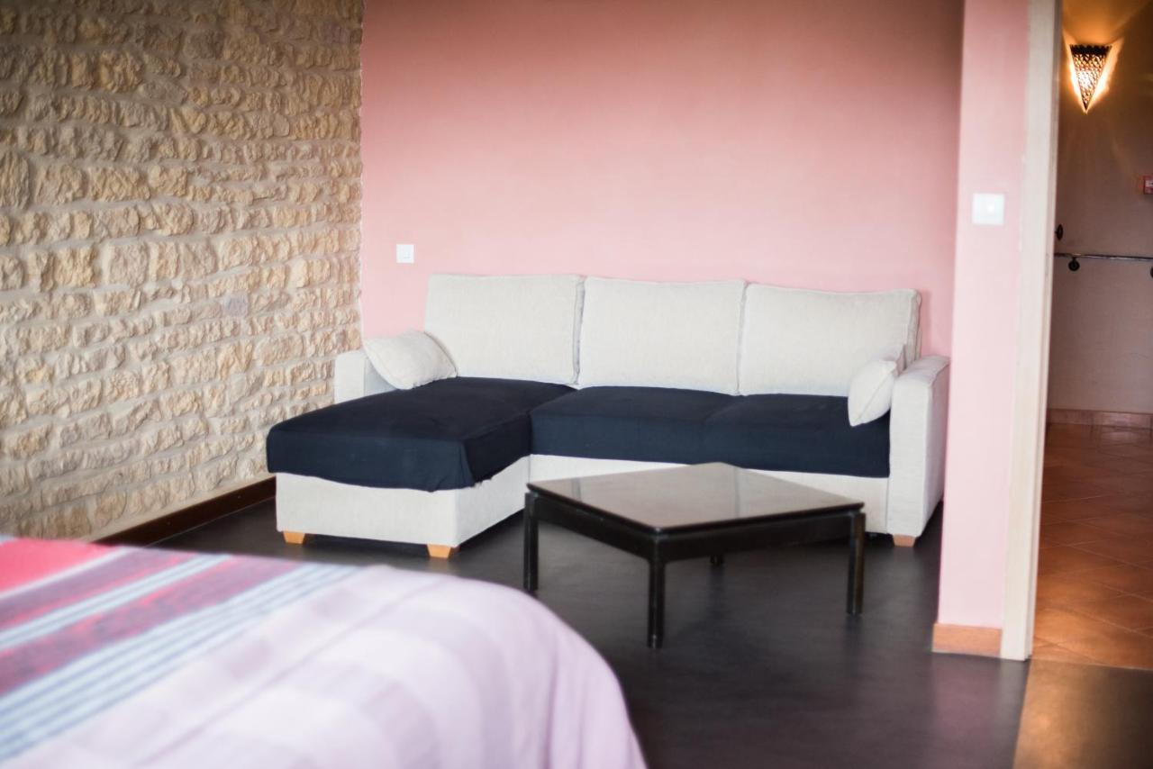 Chambres D'Hotes La Fraiseraie Tellancourt Экстерьер фото